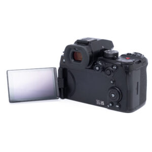 Panasonic Lumix S5II-3 Panasonic Lumix S5 II (SC 14000, Takuu 6kk, sis. ALV 25,5%) - Käytetty