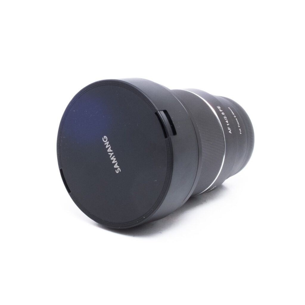 Samyang 14mm f28 FE-3-2 Samyang AF 14mm f/2.8 Sony FE (Kunto K5) - Käytetty