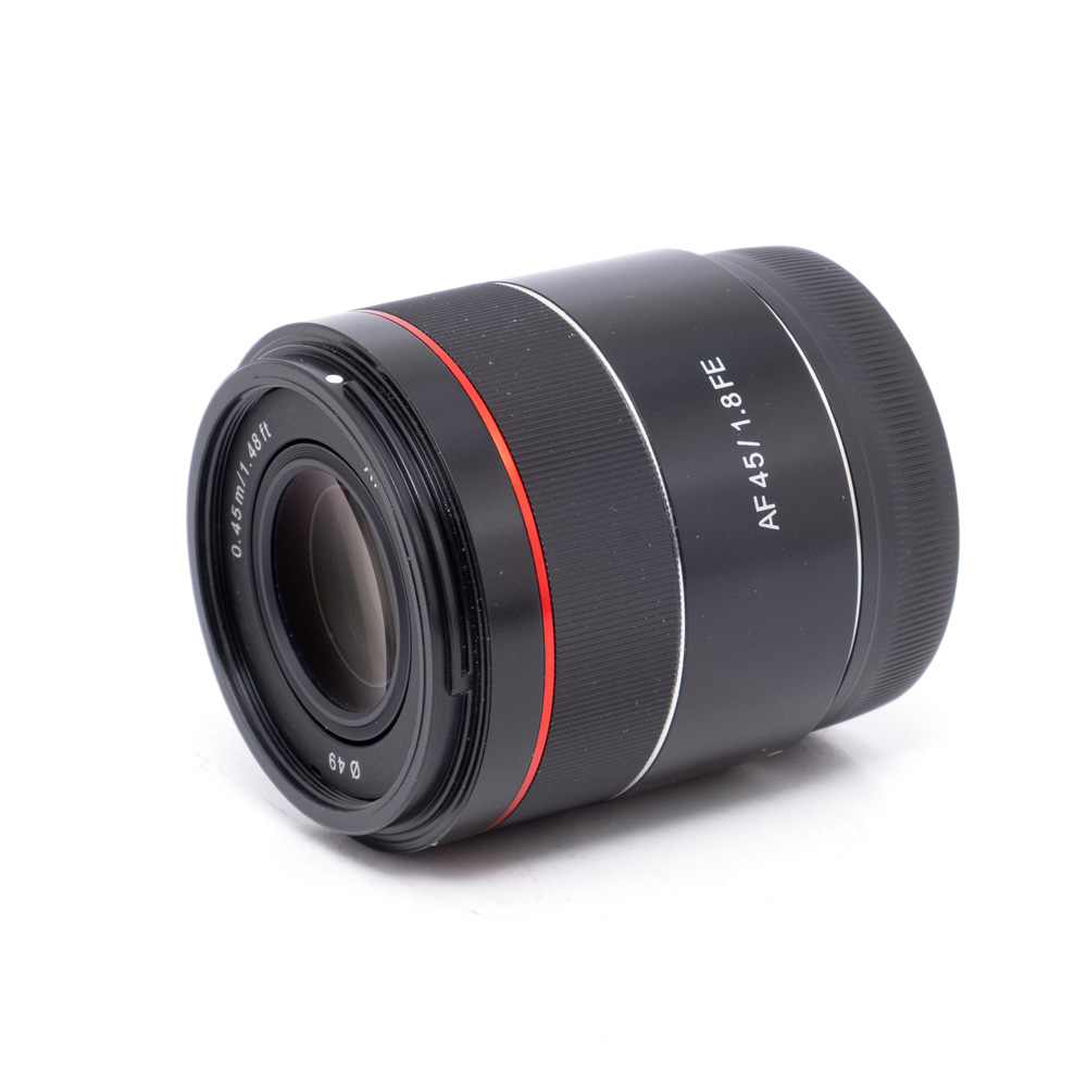 Samyang AF 45mm f1.8 FE-2 Samyang AF 45mm f/1.8 Sony FE - Käytetty