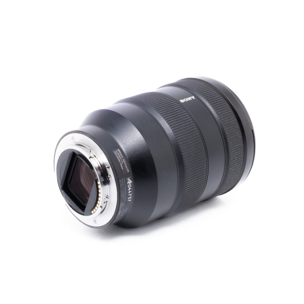 Sony FE 24-105mm f/4 G OSS (Kunto K5, takuu 6kk, sis. ALV25,5%) - Käytetty