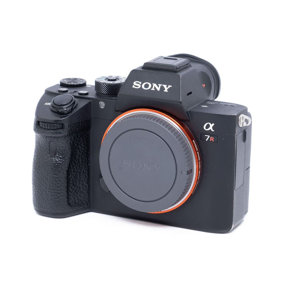 Sony A7R III-1-2 Sony A7R III (SC 94000) – Käytetty