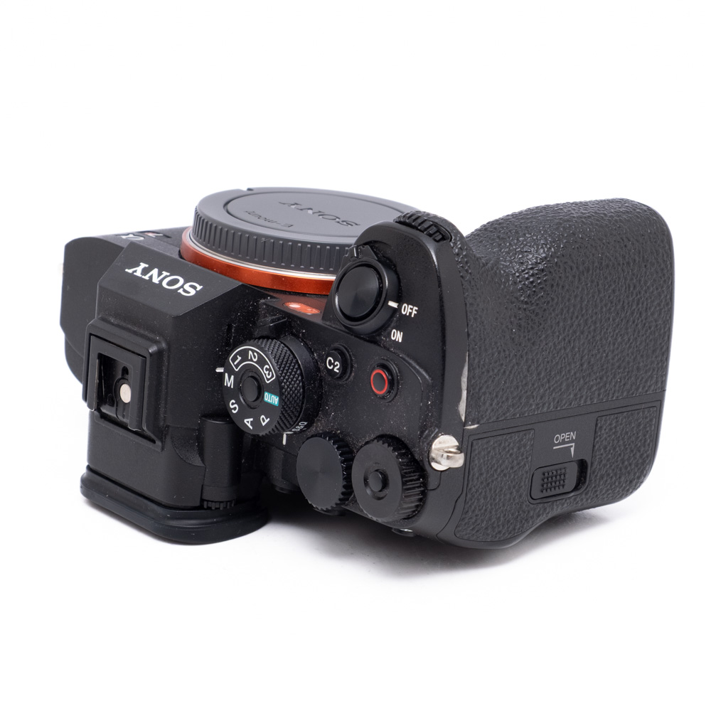 Sony A7R V-4 Sony A7R V (SC 130k, takuu 6kk, sis. ALV 25.5%) – Käytetty