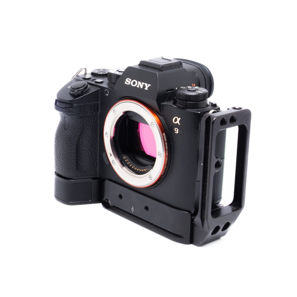 Sony A9-4-2 Sony A9 + L-Rauta (SC 65000) – Käytetty