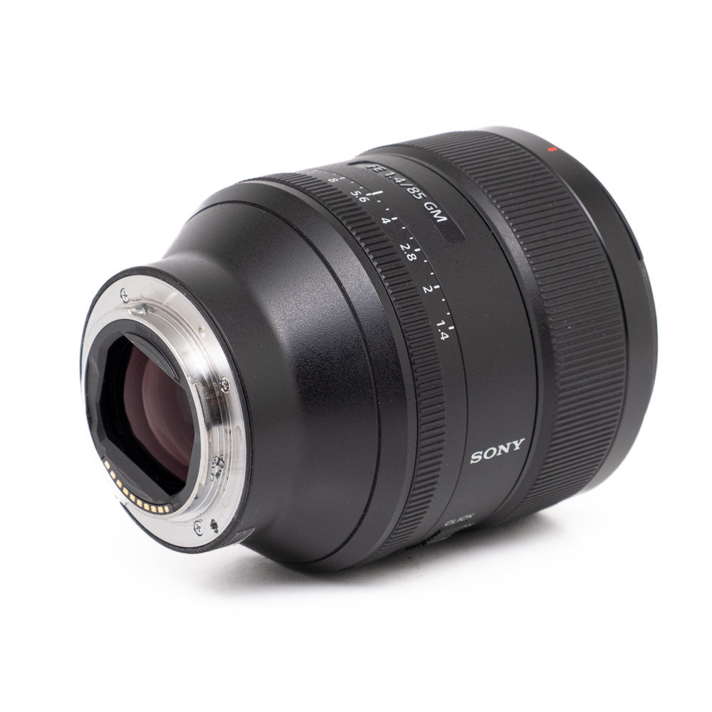 Sony FE 85mm f1.4-3 Sony FE 85mm f/1.4 GM (sis. ALV 25,5%, takuu 6kk) - Käytetty