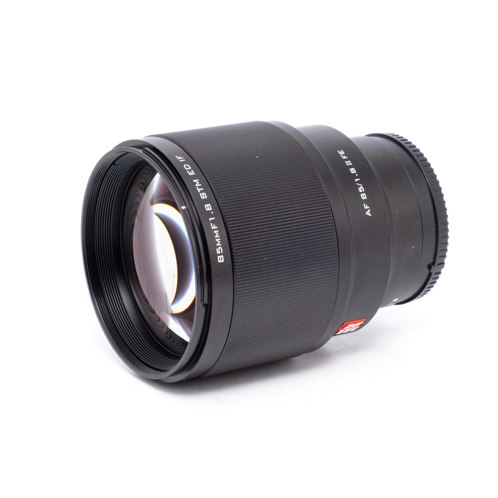 Viltrox AF 85mm f1.8 ii Sony-2 Viltrox AF 85mm f/1.8 II FE Sony (Kunto K5) - Käytetty