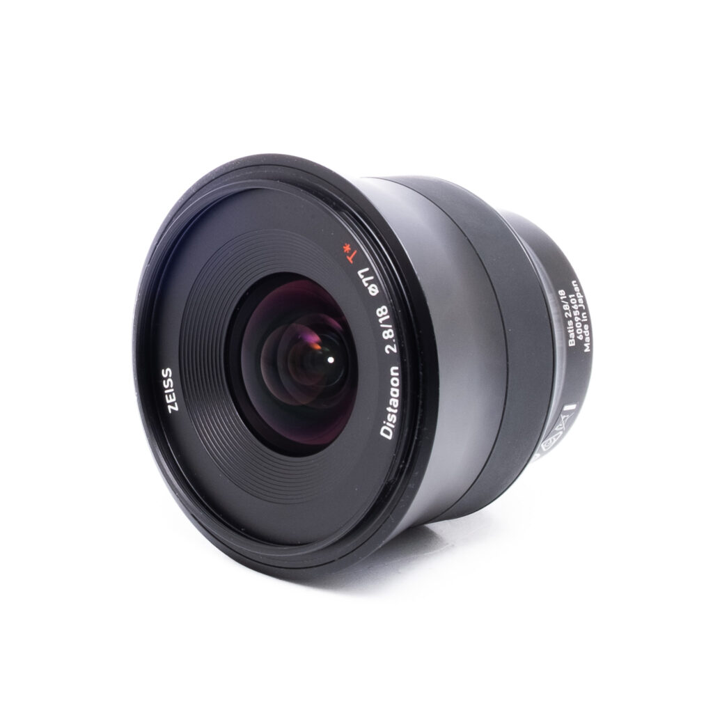 Zeiss Batis 18 f28-2 Zeiss Batis 18mm f/2.8 Sony FE (Kunto K5) - Käytetty