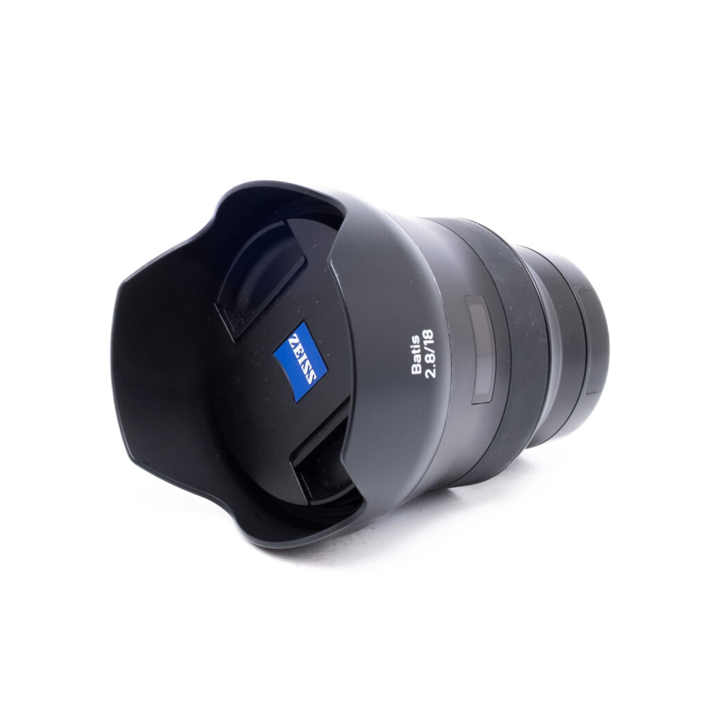 Zeiss Batis 18 f28-3 Zeiss Batis 18mm f/2.8 Sony FE (Kunto K5) - Käytetty