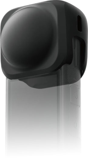 800q-01_133822 Close-up of the black Insta360 X5 lens cover with rounded lens cover, side buttons and textured handle with partially faded lower part.