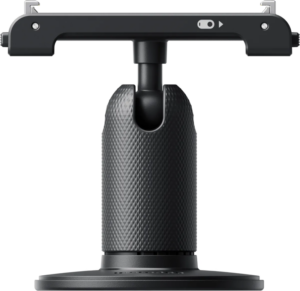 800q-01_133921 Insta360 GO 3/GO 3S Pivot Stand -jalusta on musta, kuvioitu sylinterimäinen kiinnike, jossa on pyöreä pohja ja säädettävä yläkiinnike ja joka näkyy valkoisella pohjalla.