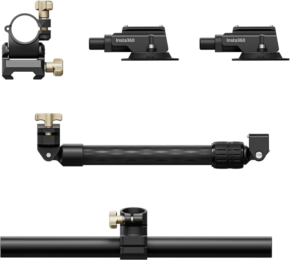 800q-01_134034 Viisi Insta360 Dual Suction Cup Car Mount -autokiinnike-lisävarustetta - kaksi kiinnikettä, kaksi imupohjaa ja säädettävä jatkovarsi - ovat mustia ja kultaisia ja näkyvät tavallista taustaa vasten.