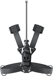 800q-01_134046 Insta360 Third-Person Backpack Mount -reppukiinnike on musta, moderni kameravaljaat, joissa on säädettävät hihnat, soljet, keskitetty kiinnitysjärjestelmä ja kiinnityslenkit turvallisia ja vakaita kolmannen persoonan otoksia varten.