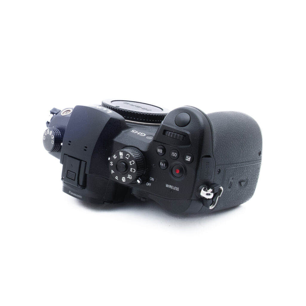 Panasonic Lumix GH5 (SC 8500, Kunto K5, sis. ALV 25,5%) - Käytetty