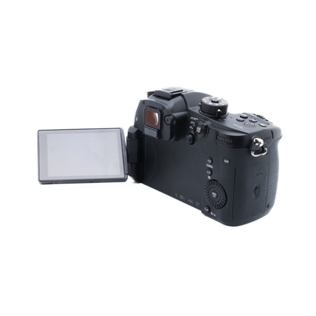 Panasonic Lumix GH5 (SC 8500, Kunto K5, sis. ALV 25,5%) - Käytetty