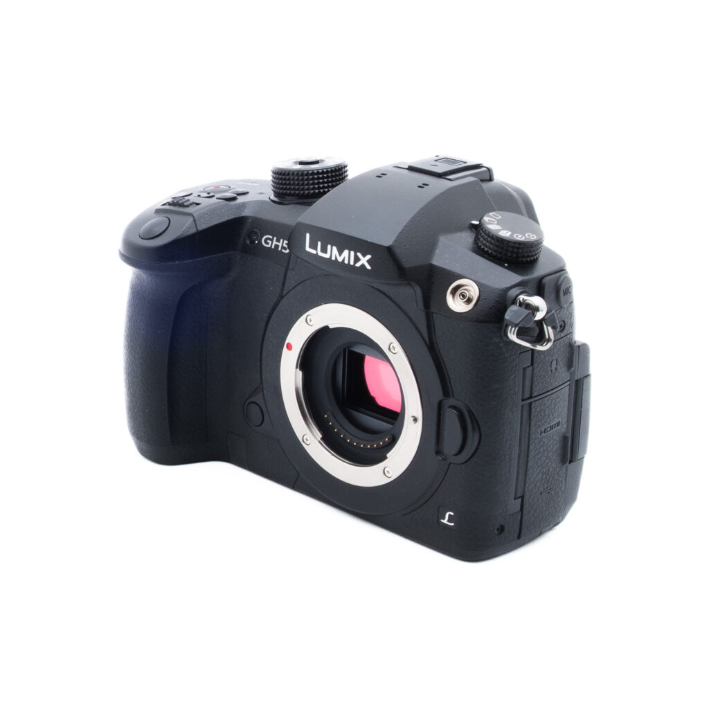 Panasonic Lumix GH5 (SC 8500, Kunto K5, sis. ALV 25,5%) - Käytetty