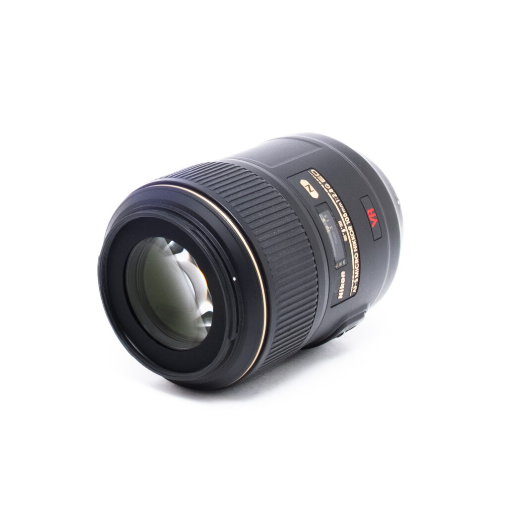 Nikon 105mm f28 G ED VR-2 Nikon AF-S Micro-Nikkor 105mm f/2.8G VR ED - Käytetty