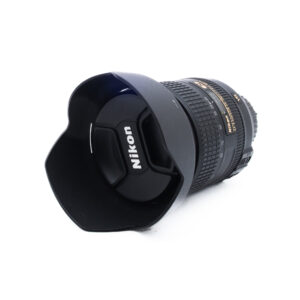 Nikon 24-120mm f4 G ED VR-3-2 Nikon AF-S Nikkor 24-120mm f/4 G ED VR (Kunto K5, sis. ALV 25,5%, takuu 6kk) - Käytetty
