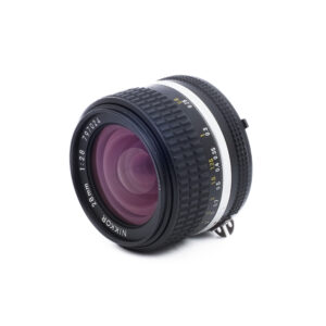 Nikon 28mm f28-2 Nikon AI-S Nikkor 28mm f/2.8 (Kunto K5) - Käytetty