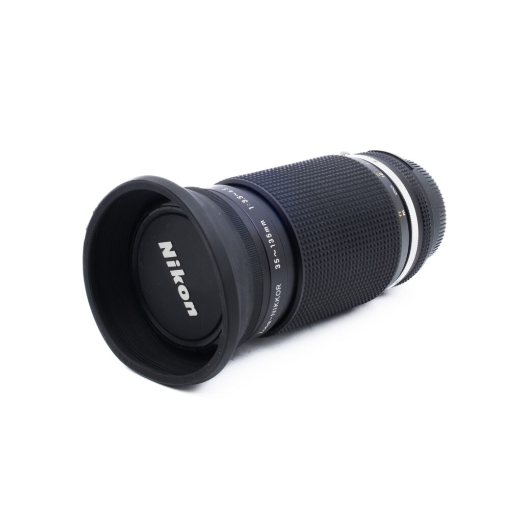 Nikon 35-135mm f35-3 Nikon Zoom-Nikkor AI-S 35-135mm f/3.5-4.5 - Käytetty
