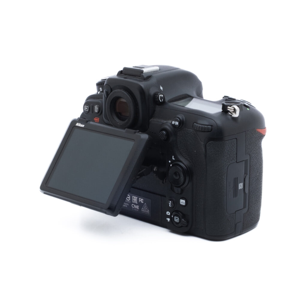Nikon D500 8043-3 Nikon D500 (SC 52000, sis. ALV 25.5%) - Käytetty