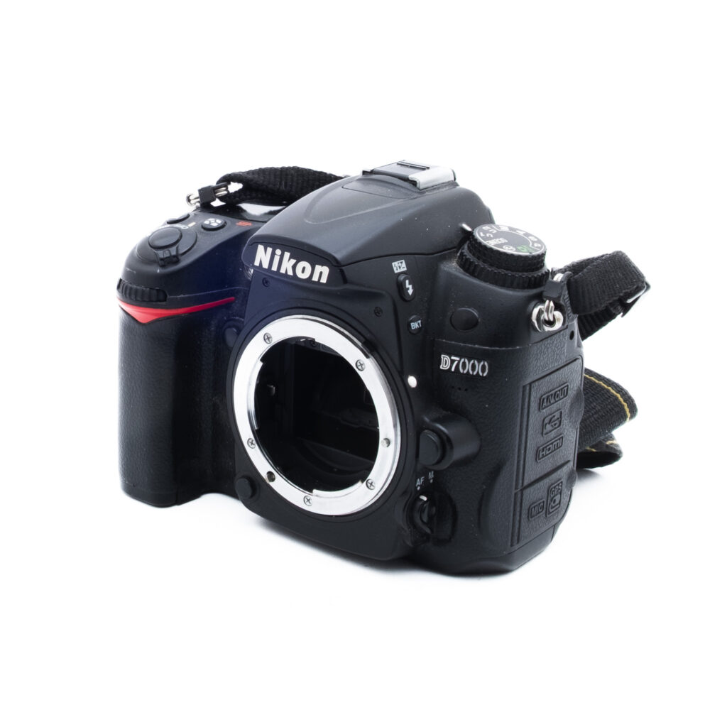 Nikon D7000-4 Nikon D7000 (SC 50000) - Käytetty