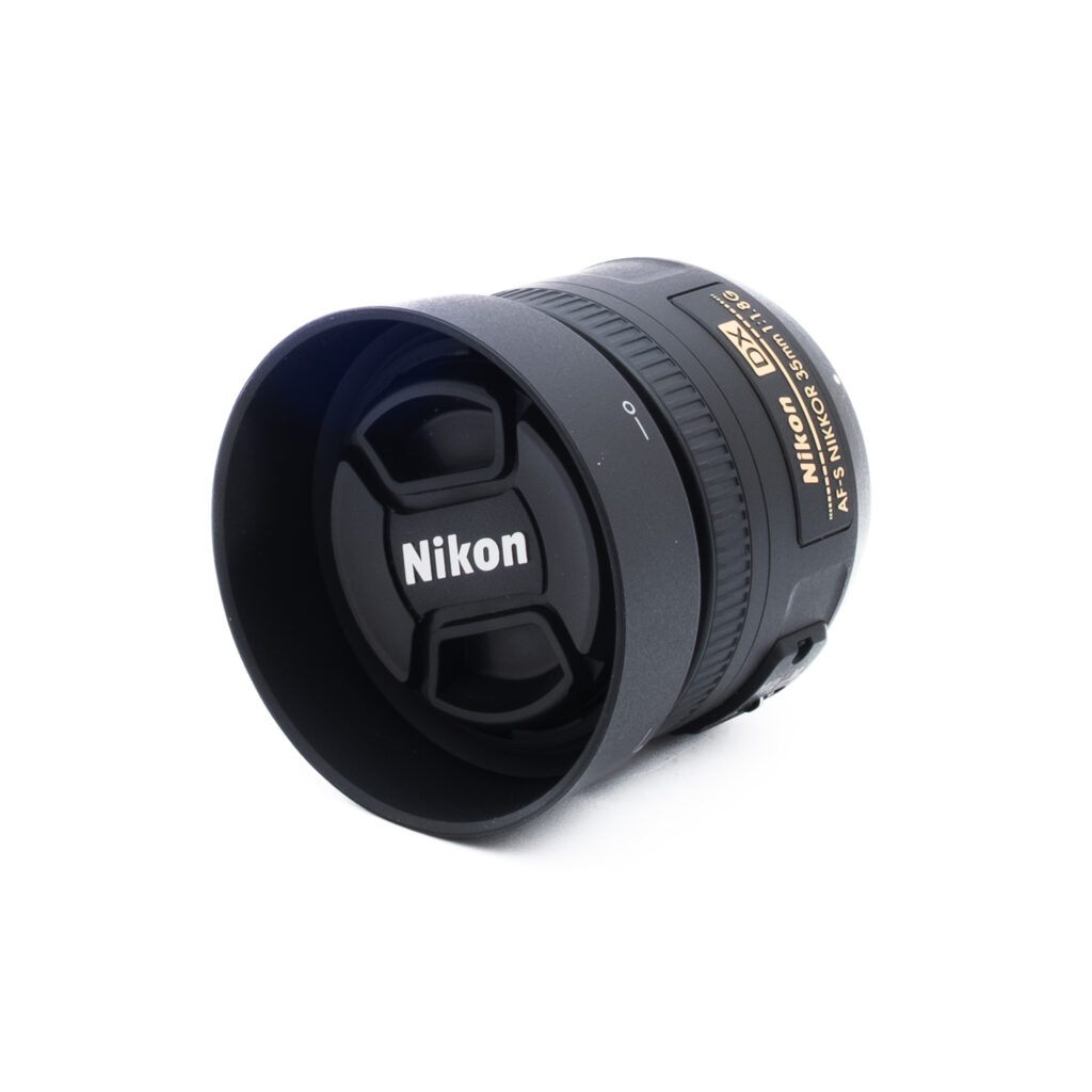 Nikon DX 35mm f18 G-3-3 Nikon AF-S Nikkor 35mm f/1.8 G DX (Kunto K5, Takuu 6kk) - Käytetty