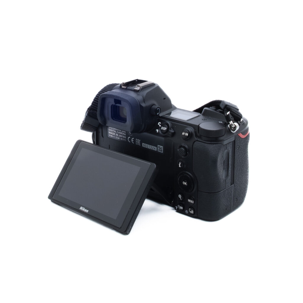 Nikon Z6 7224-3 Nikon Z6 (SC 22500, Kunto K5) - Käytetty