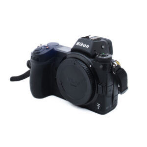 Nikon Z6 7224-5 Nikon Z6 (SC 22500, Kunto K5) - Käytetty