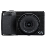 Ricoh GR IV -kompaktikamera