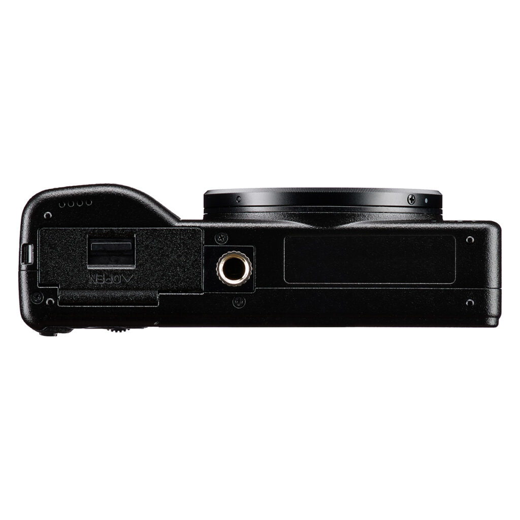 Ricoh GR IV3 Ricoh GR IV -kompaktikamera