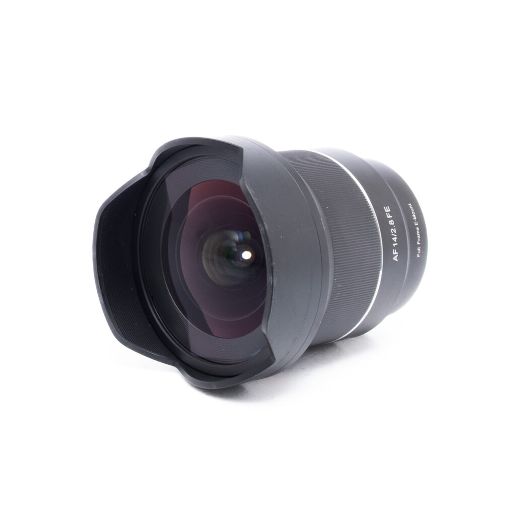 Samyang 14mm f28 FE-2-3 Samyang AF 14mm f/2.8 Sony FE - Käytetty