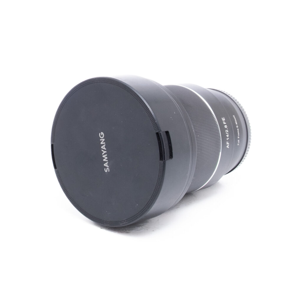 Samyang 14mm f28 FE-3-3 Samyang AF 14mm f/2.8 Sony FE - Käytetty