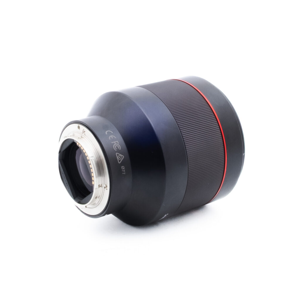 Samyang 85mm f14 FE-1 Samyang AF 85mm f/1.4 Sony FE - Käytetty