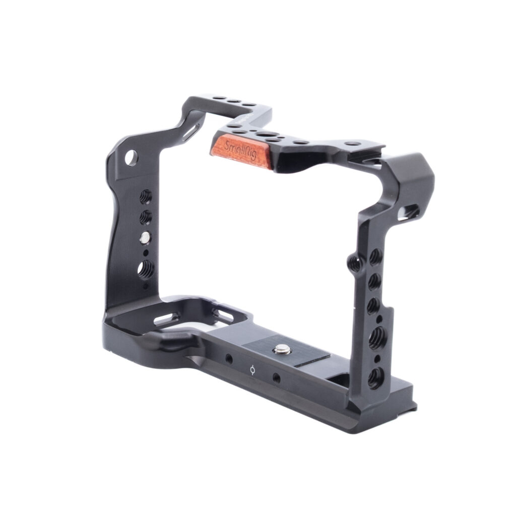 Smallrig häkki-2 SmallRig 3277 Cage for Sony FX3/ FX30 Cinema Camera (Kunto K5) - Käytetty