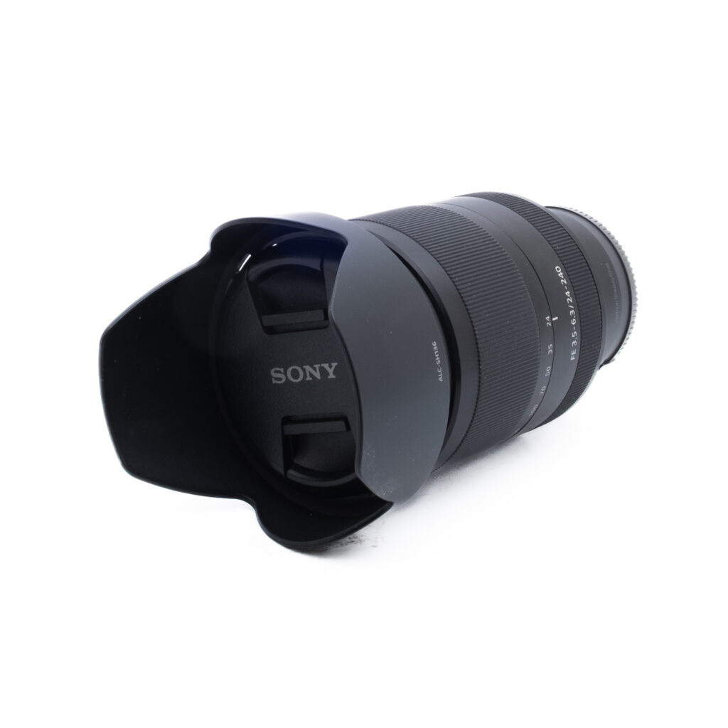 Sony 24-240mm f35-63 OSS-3-2 Sony FE 24-240mm f/3.5-6.3 OSS (Kunto K5, takuu 6kk) - Käytetty