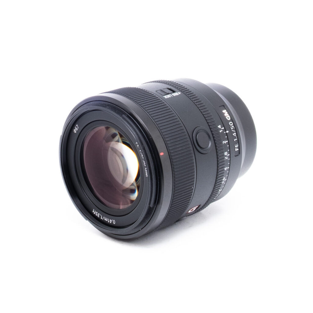 Sony 50mm f14 GM-2 Sony FE 50mm f/1.4 GM (takuu 12kk, Kunto K5) - Käytetty