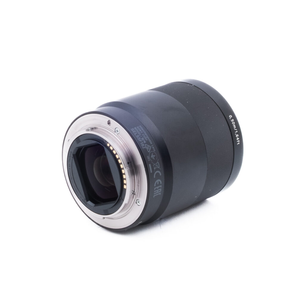 Sony 55mm f18 ZA-1-4 Sony FE Sonnar T* 55mm f/1.8 ZA (Kunto K5) - Käytetty