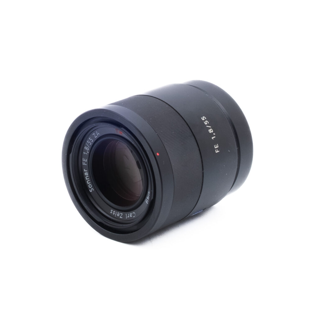 Sony 55mm f18 ZA-2-4 Sony FE Sonnar T* 55mm f/1.8 ZA (Kunto K5) - Käytetty