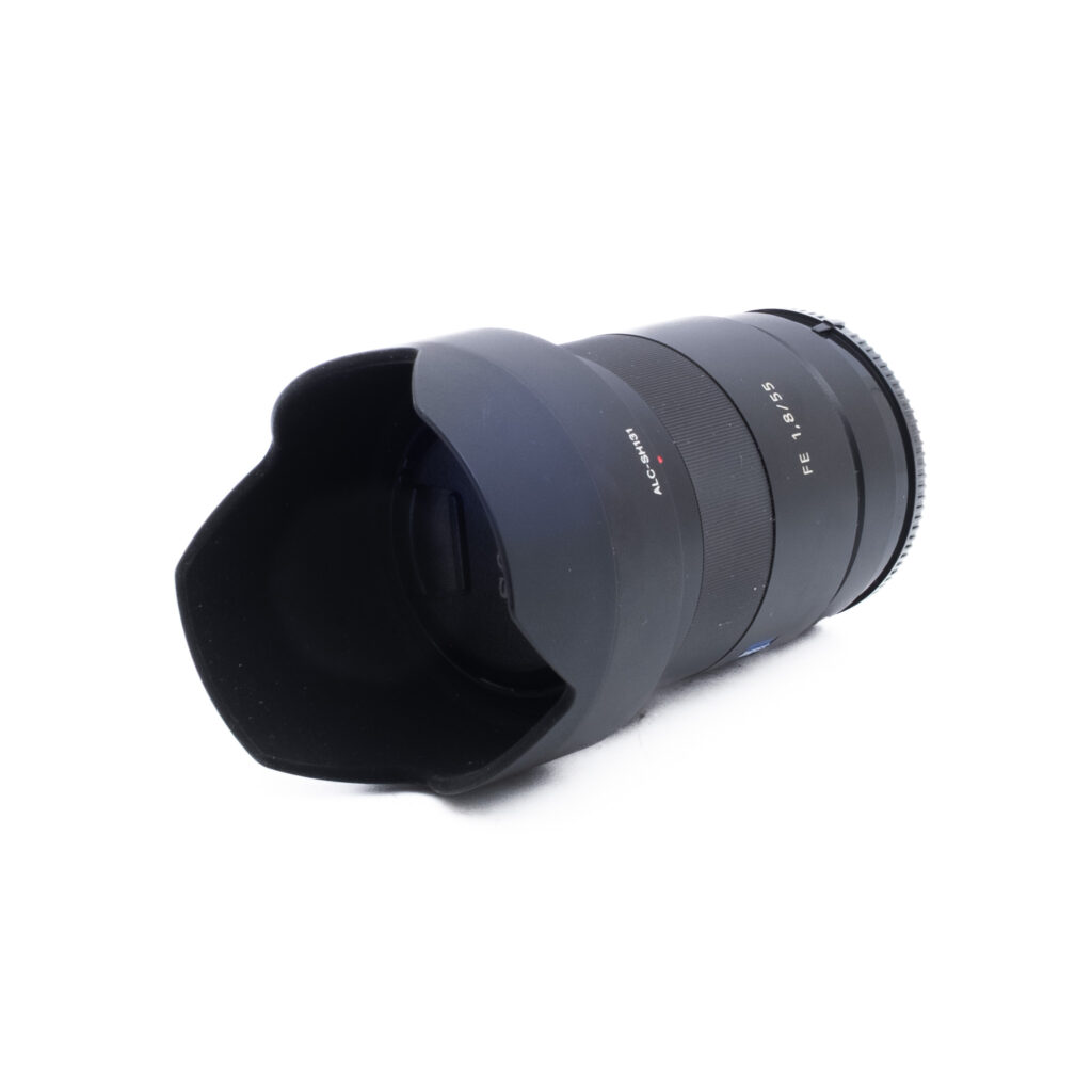 Sony 55mm f18 ZA-3-4 Sony FE Sonnar T* 55mm f/1.8 ZA (Kunto K5) - Käytetty