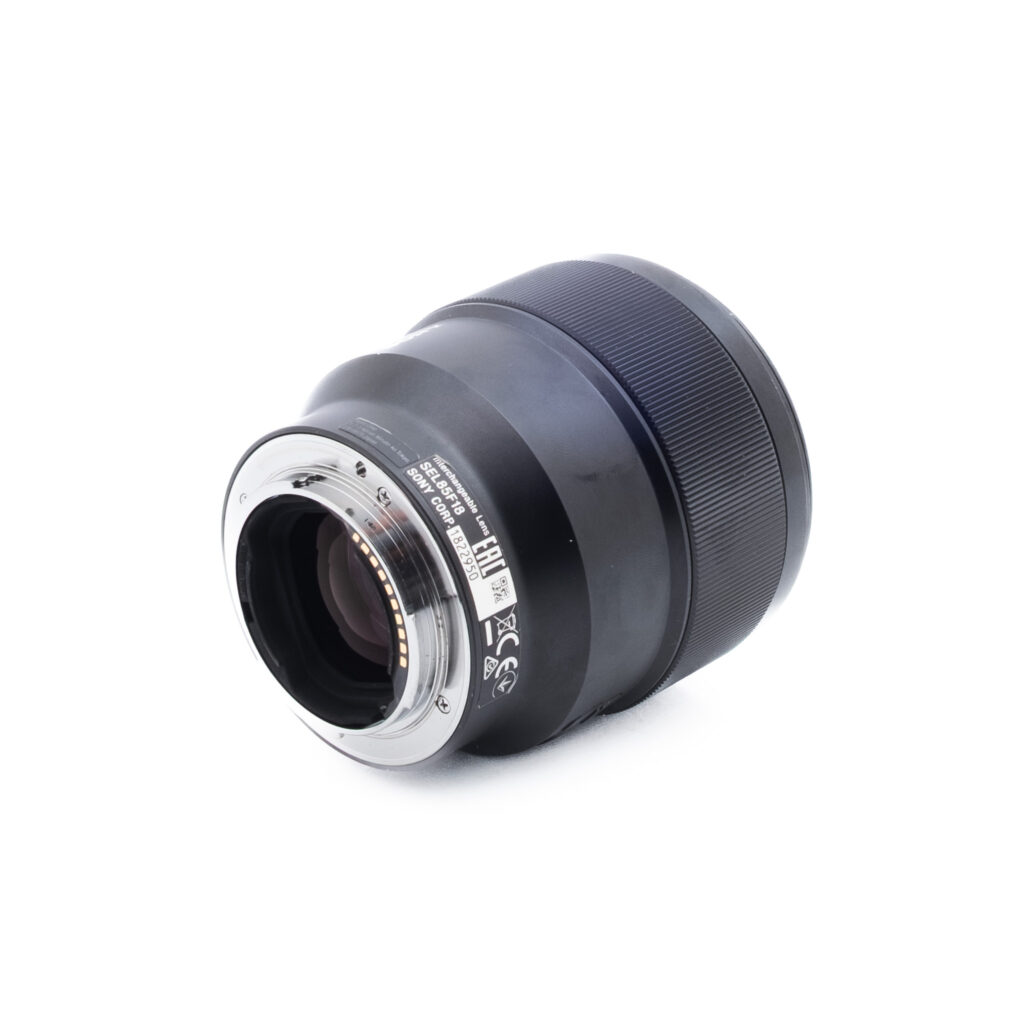 Sony 85mm f17 FE-1 Sony FE 85mm f/1.8 - Käytetty