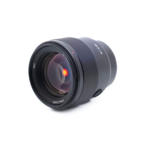 Sony 85mm f17 FE-2 Sony FE 85mm f/1.8 - Käytetty
