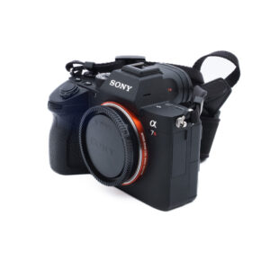 Sony A7R-5 Sony A7R III (SC 3000, Kunto K4.5) – Käytetty