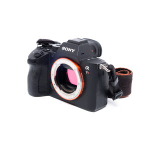 Sony A7R II 3744-4 Sony A7R III (SC 34000, sis. ALV 25,5%) – Käytetty