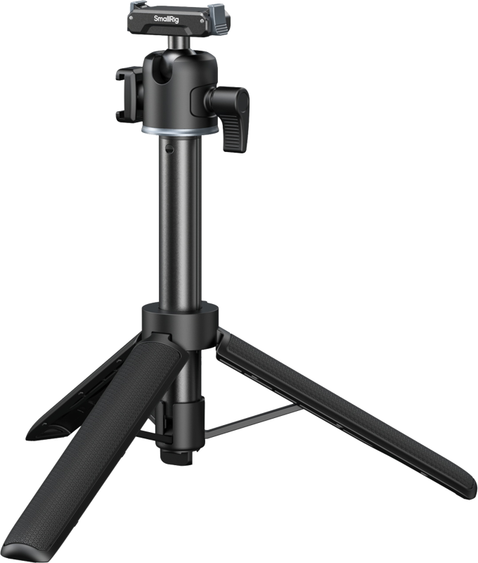 800q-01_134256 SmallRig 5435 Grip-tripod action-kameroille on musta kannettava kameran kolmella kokoontaitettavalla jalalla ja säädettävällä keskipylväällä varustettu kolmijalkainen jalusta, joka on kuvassa valkoisella pohjalla.