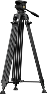 800q-01_134324 SmallRig 5442 FSD14 FreeSpeed -hiilikuitu kolmijalka on musta ammattikäyttöön tarkoitettu videokameran jalusta, jossa on ulosvedettävät jalat, nestepää, panorointikahva ja kumikärkiset jalat, kuvassa vaaleanharmaalla pohjalla.