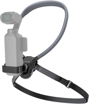 800q-01_134338 SmallRig 5567 Quick Release -kaulakiinnitin DJI Osmo Pocket 3:lle on säädettävillä hihnoilla varustettu rintavaljaat, jotka on suunniteltu kiinnittämään DJI Osmo Pocket 3 -laitteesi turvallisesti vakaaseen, kädet vapaana kuvaamiseen.