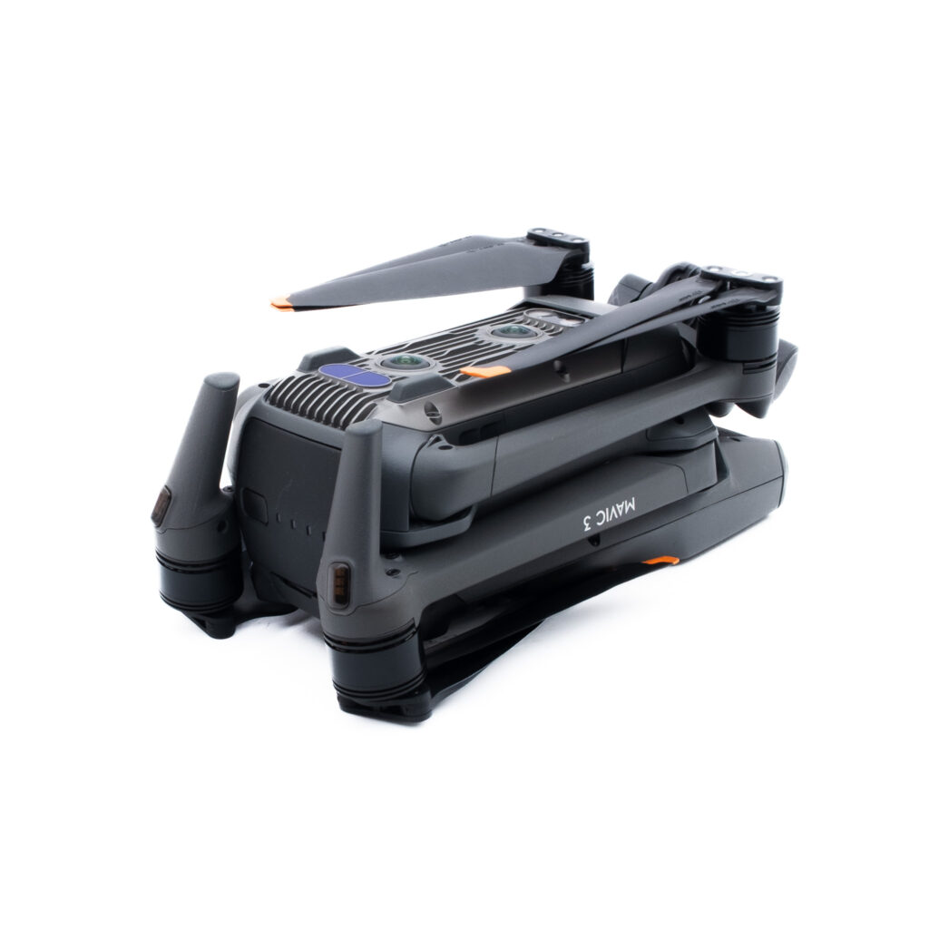 DJI Mavic 4 Pro-4 DJI Mavic 3 Fly More (sis. ALV 25,5%) - Käytetty