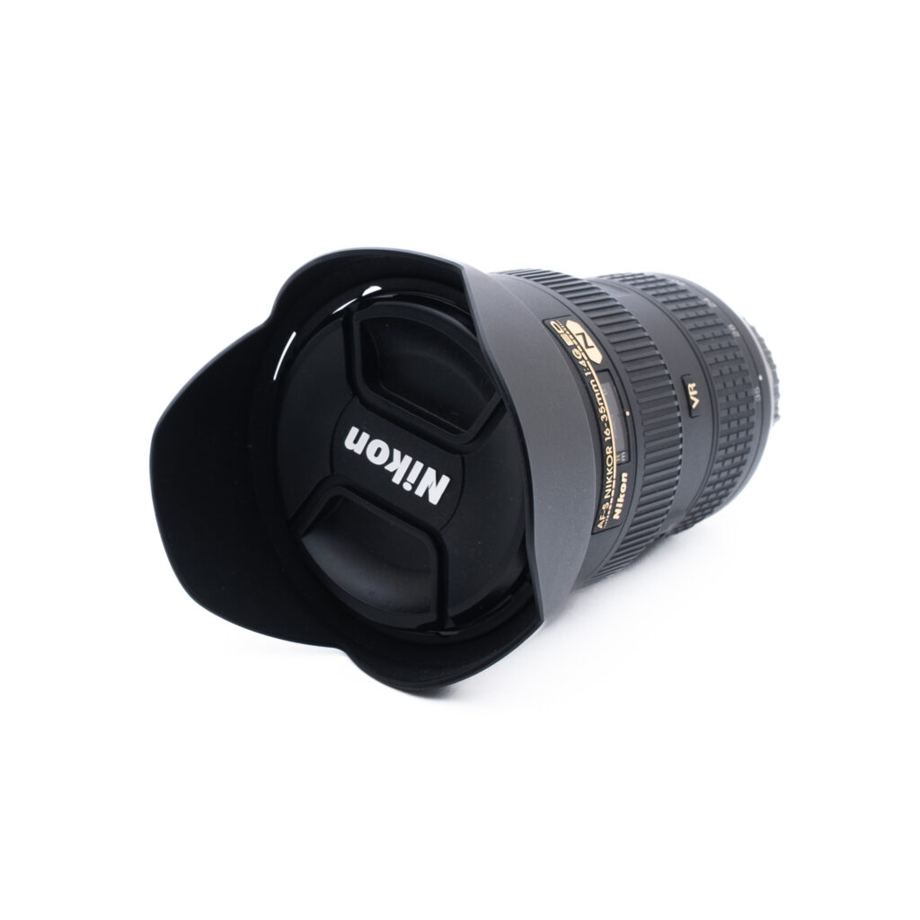 Nikon 16-35mm f4 G VR-3 Nikon AF-S Nikkor 16-35mm f/4 G VR (Kunto K5, sis. ALV 25,5%) - Käytetty