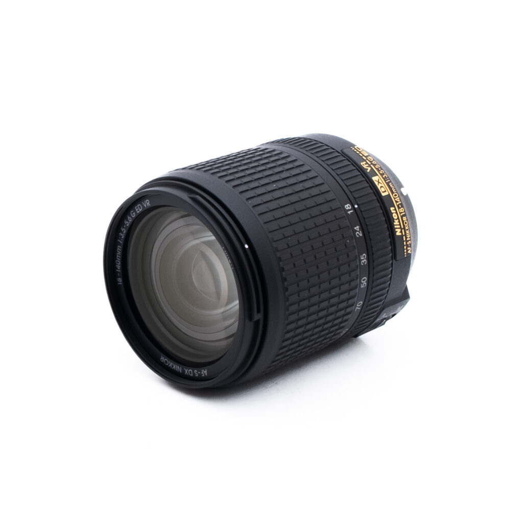 Nikon 18-140mm f35-56F ED VR DX-2 Nikon AF-S Nikkor 18-140mm f/3.5-5.6 G DX VR (Kunto K5) - Käytetty