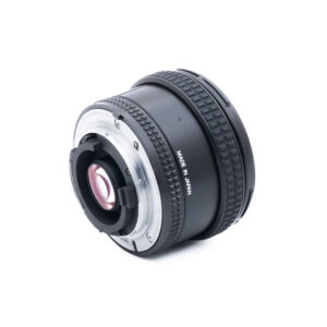 Nikon AF Nikkor 20mm f/2.8 - Käytetty