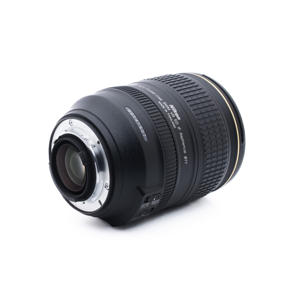Nikon 24-120mm f4 G ED VR-1-3 Nikon AF-S Nikkor 24-120mm f/4 G ED VR (Kunto K5, sis. ALV 25,5%, takuu 6kk) - Käytetty